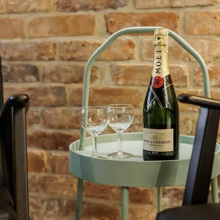 Jan's Urban Retreat *