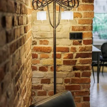 Jan's Urban Retreat شقة